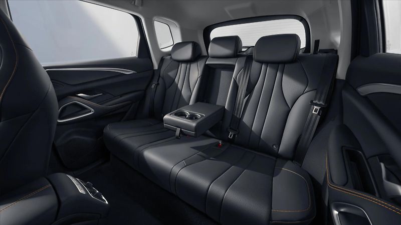 BYD Sealion 5 DM-i  (2026) 1,5   156 kW Design - fotka 6 z 6