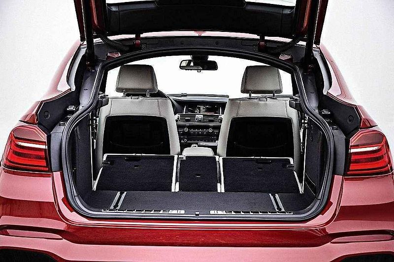 BMW X4.