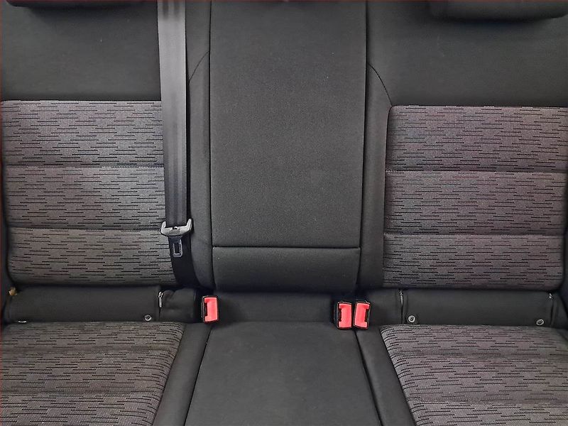 Škoda Octavia (2011) Ambiente 1.6 TDI, po STK - fotka 10 z 13