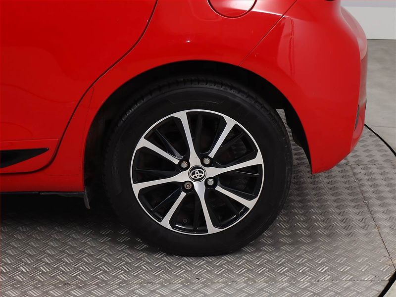 Toyota Yaris (2018) 1.5 Dual VVT-i, ČR,1.maj - fotka 12 z 17
