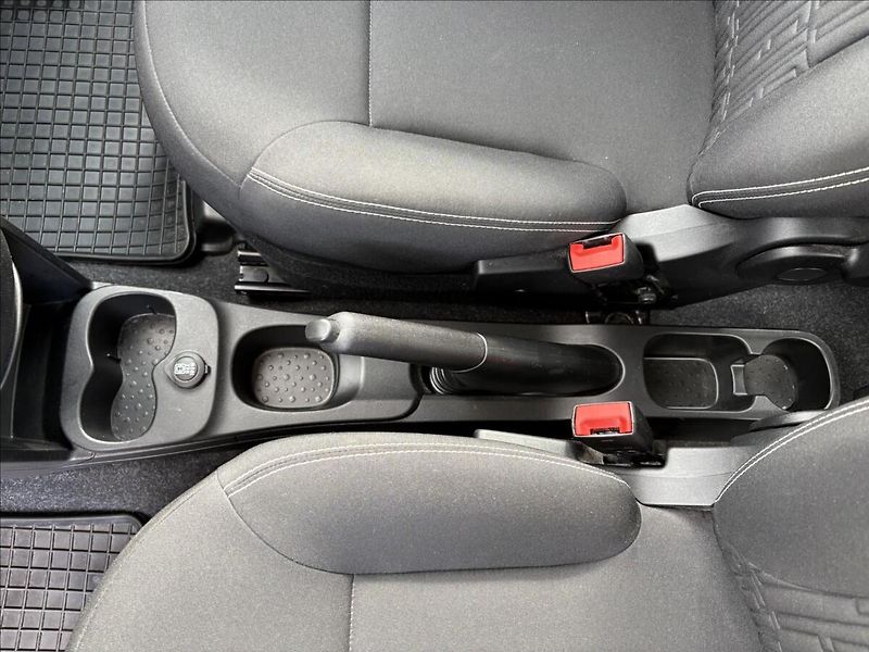 Fiat Panda 1,0 Hybrid Klima CZ 1 MAJITEL - fotka 12 z 25