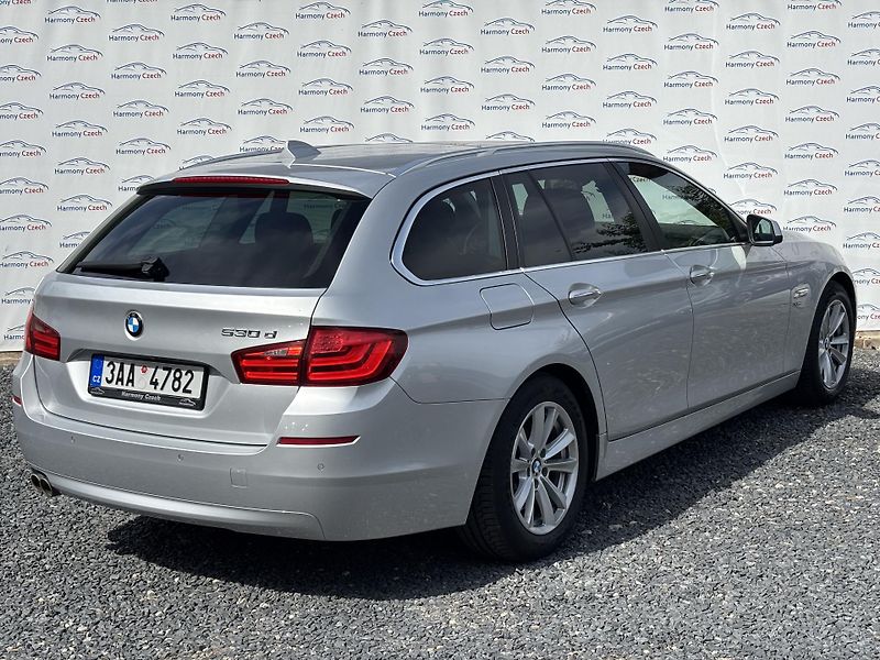 BMW Řada 5 (2011) 3.0D XDRIVE, 190kW, REZERVACE - fotka 8 z 23
