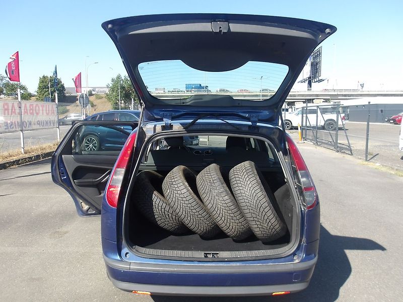 Ford Focus 1,6TDCi KLIMA ! 2xPNEU ! - fotka 14 z 28