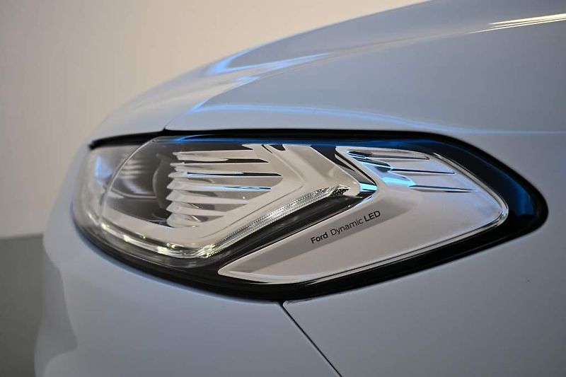 Ford Mondeo (2020) 2.0 LED SONY ACC TITANIUM ECOB - fotka 28 z 33