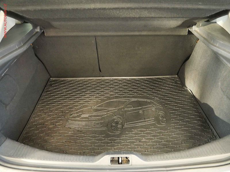Renault Mégane (2009) 1.6i, AC, STK6/28 - fotka 7 z 17
