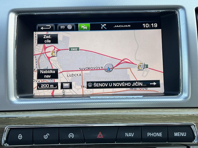 Jaguar XF 3.0D AUTOMAT KŮŽE NAVI KAMERA  - fotka 25 z 51