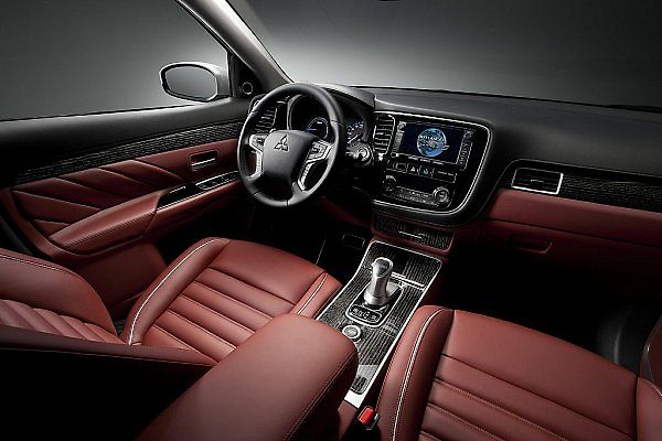 Mitsubishi Outlander PHEV Concept-S.