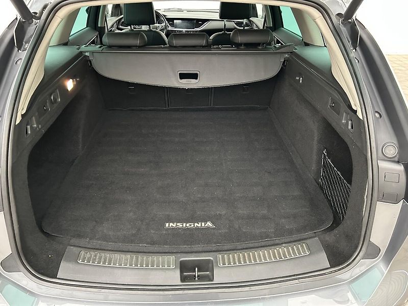Opel Insignia 2.0 CDTI 4x4 Country Tourer - fotka 34 z 36
