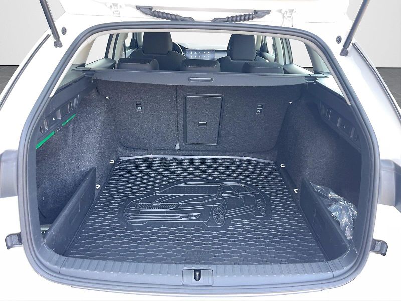 Škoda Octavia (2021) 1.5 TSI 110kW Style Plus combi - fotka 31 z 34