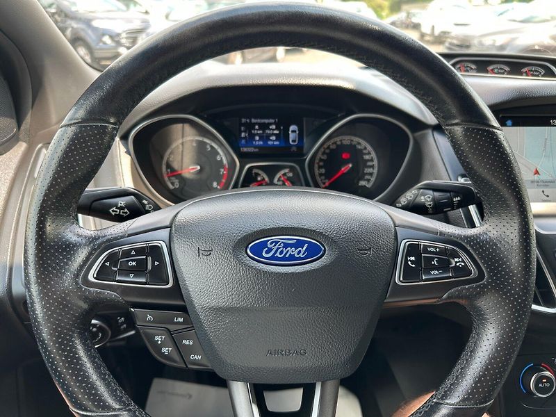 Ford Focus (2017) ST 2,0Turbo 184kw - fotka 19 z 26