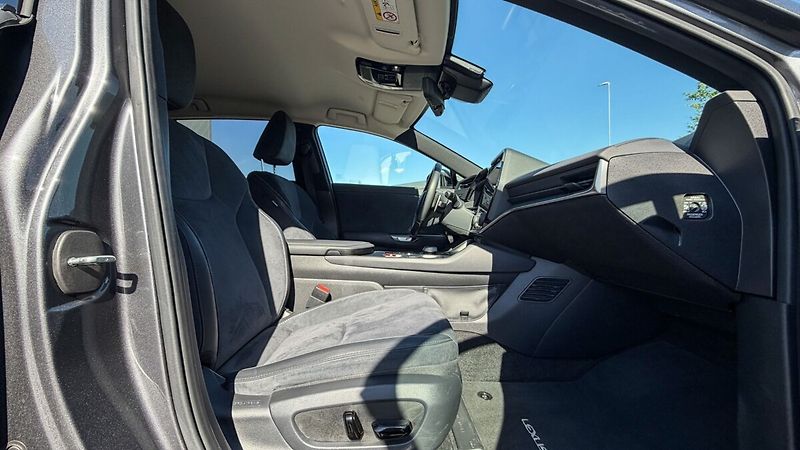 Lexus RZ 450e 450e LUXURY DIRECT4 - fotka 13 z 26
