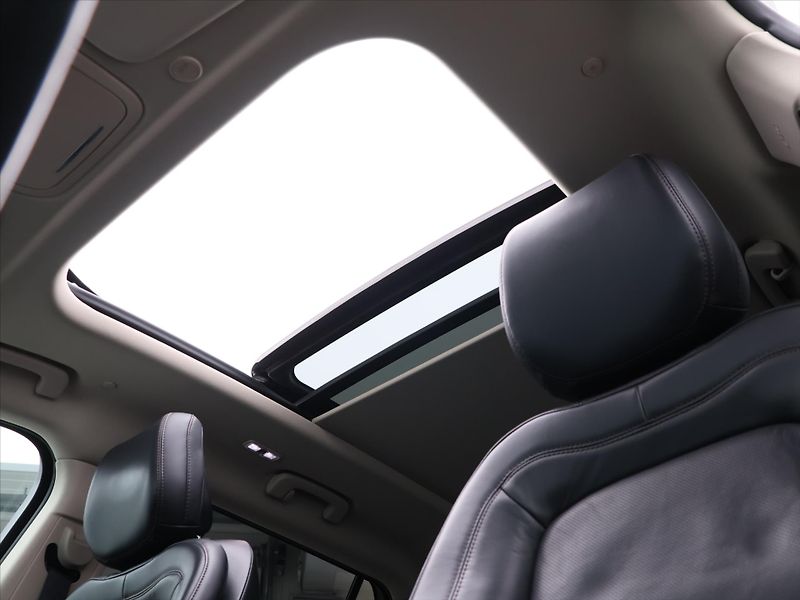 Lincoln Aviator 3,0 EvoBoost V6 AWD CZ - fotka 36 z 43