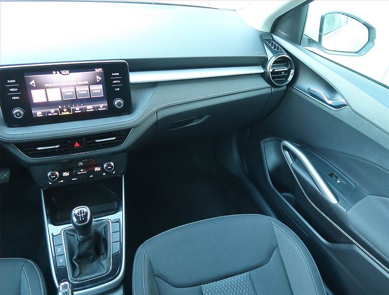 Škoda Fabia (2023) Style 1.0 TSI, ČR,1.maj - fotka 8 z 15