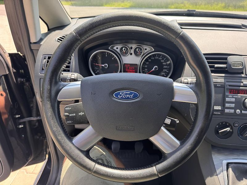 Ford C-MAX (2008) 1.6TDCI 80Kw Trend - 131.Tkm - fotka 9 z 15
