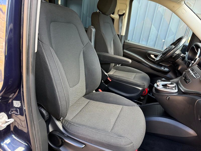 Mercedes-Benz Třídy V 250D BlueTec Long 8-míst /DPH - fotka 21 z 27
