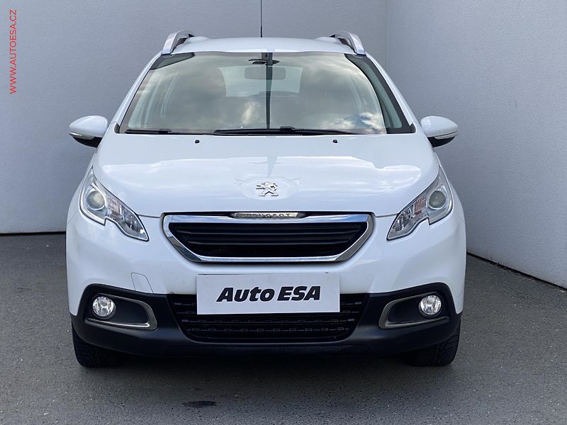Peugeot 2008 (2015) 1.2PT, 1.maj,ČR, Active - fotka 2 z 18