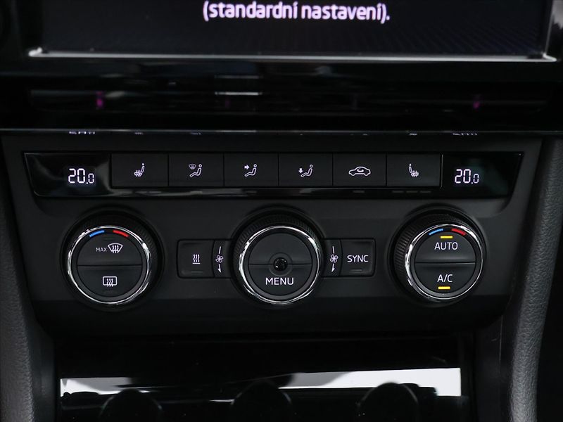 Škoda Superb 2,0 TSI 206kW 4x4 DSG Sportlin - fotka 18 z 26