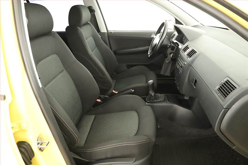 Škoda Fabia (2005) 1.4 16V, Tažné, jezdí výborně - fotka 11 z 14