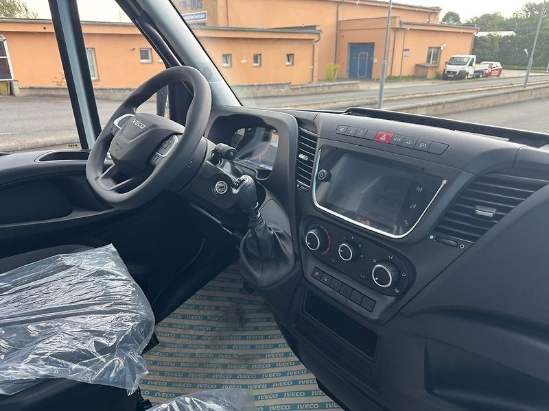 Iveco Daily (2026) 35S14 V L2H2 NOVÉ - fotka 25 z 49