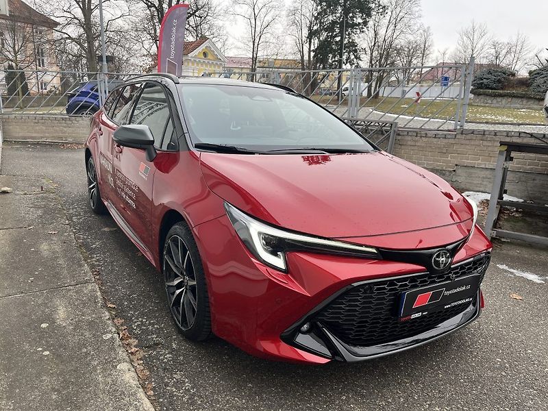 Toyota Corolla 2.0 hybrid GR SPORT - fotka 3 z 28
