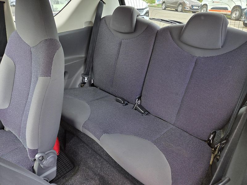 Peugeot 107 (2006) 1.0 i 68 MAN 5 - fotka 10 z 18