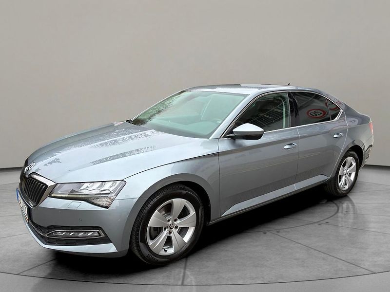 Škoda Superb 2.0 TDI 4x4 STYLE 140 kW DSG - fotka 1 z 40