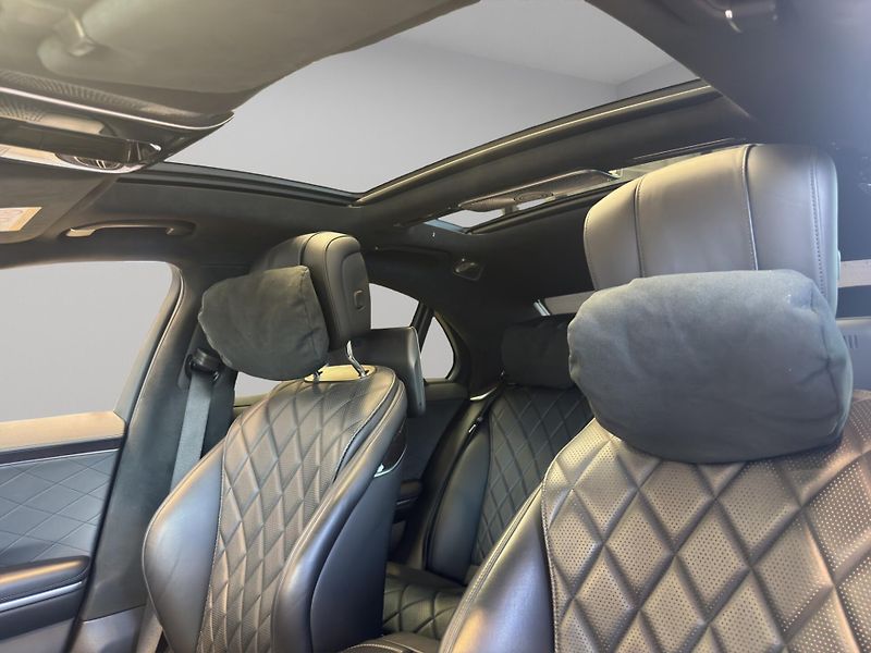 Mercedes-Benz Třídy S (2021) S 500 4MATIC - fotka 13 z 24