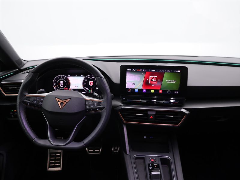 Cupra Leon 2.0 TSI 180kW ST DSG LED ACC - fotka 18 z 25