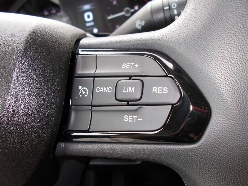 Opel Movano (2026) Van 3000 L2H1 2.2 CDTi 120k 6- - fotka 18 z 28