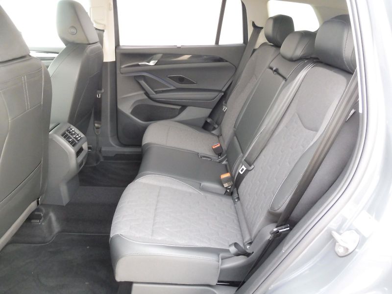 Volkswagen Tayron (2026) People 1,5 TSI 150kW eHybrid - fotka 20 z 29