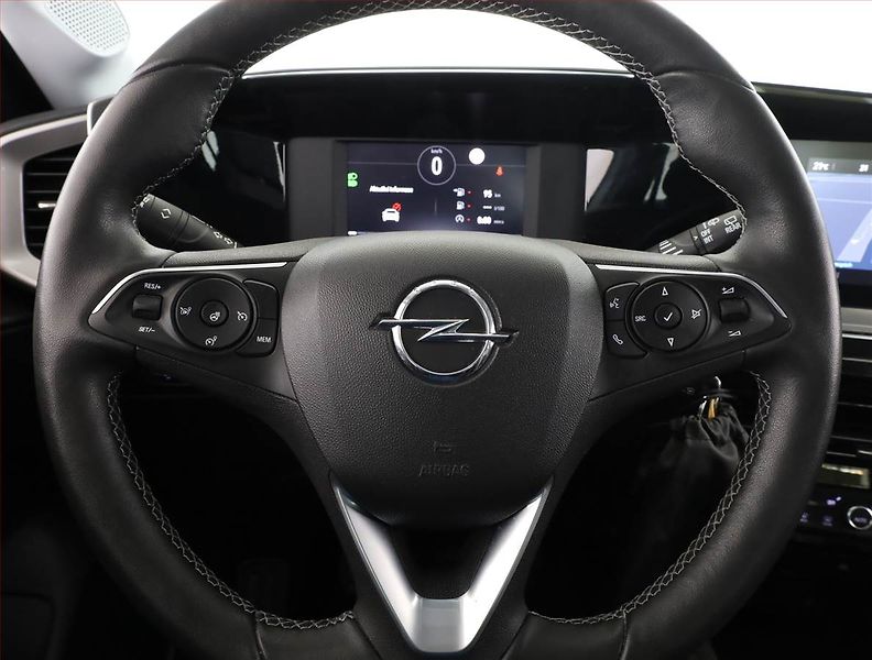 Opel Mokka (2023) Elegance 1.2 Turbo, ČR,1.maj - fotka 8 z 17