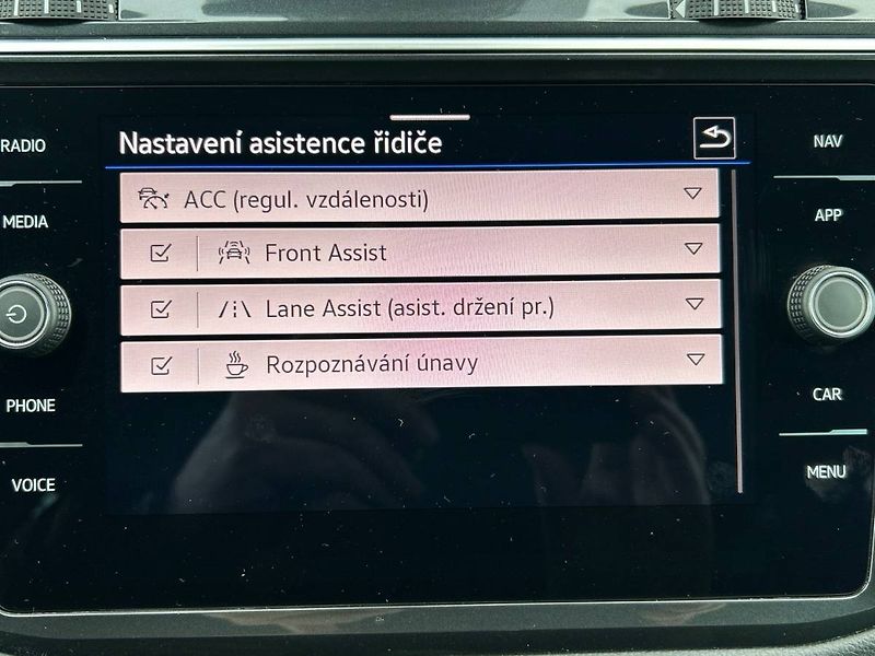 Volkswagen Tiguan (2020) 1.5 TSI 7DSG Life - fotka 18 z 33
