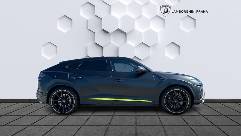 Lamborghini Urus (2021) Graphite Capsule - fotka 2 z 14