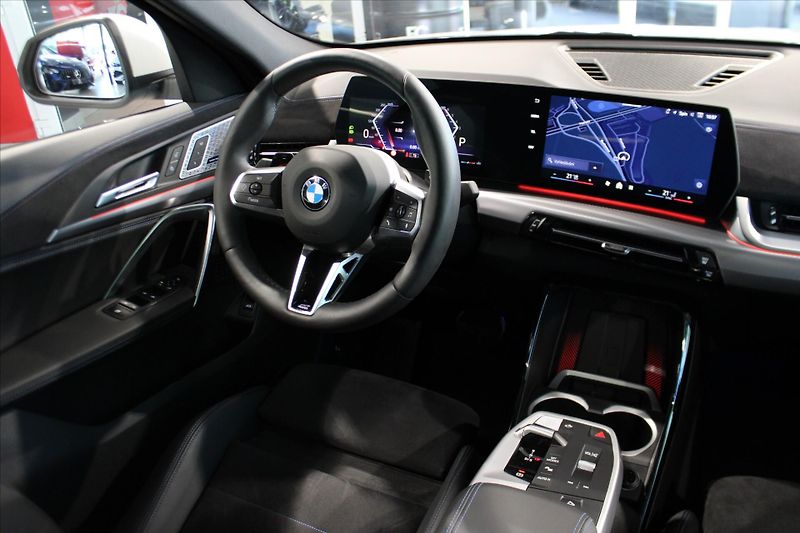 BMW X2 xDrive20d M Sport DAPlus/Pano/ - fotka 16 z 36