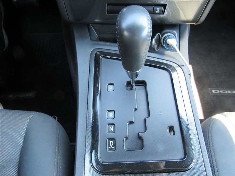 Dodge Challenger 3,6 L VVT 227kW - fotka 17 z 30
