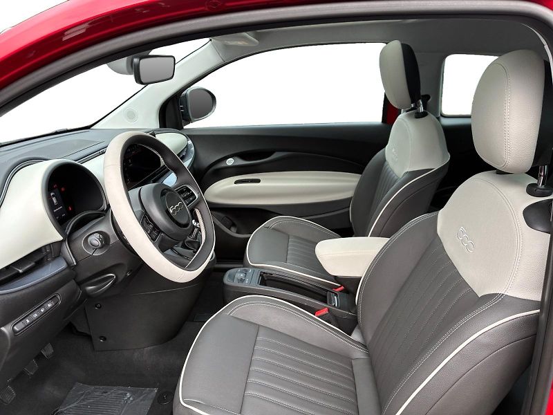 Fiat 500 (2026) La Prima Hatchback 1.0 BSG 65k - fotka 9 z 15