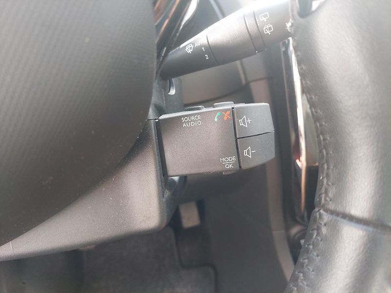 Renault Clio (2015) IV. Grandtour Luxe Tce 90  - fotka 15 z 40