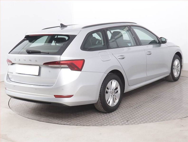 Škoda Octavia (2022) Ambition 2.0 TDI, ČR,1.maj - fotka 5 z 15