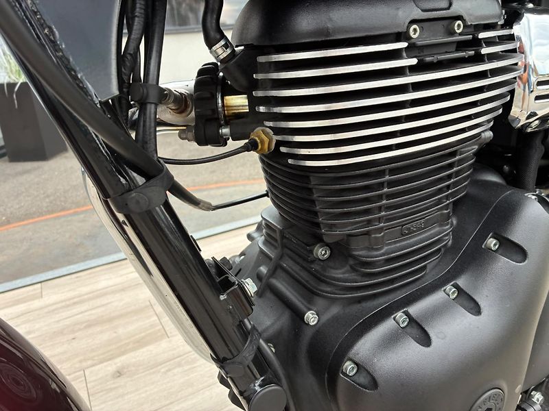 Royal Enfield Meteor 350 (2022) - fotka 13 z 19