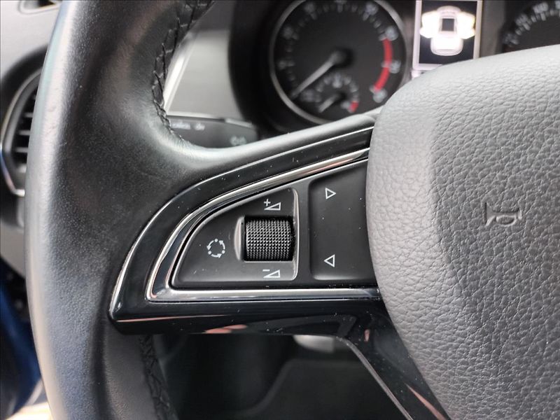 Škoda Fabia 1,2 TSI,STYLE,SERVISKA,PANO - fotka 27 z 43
