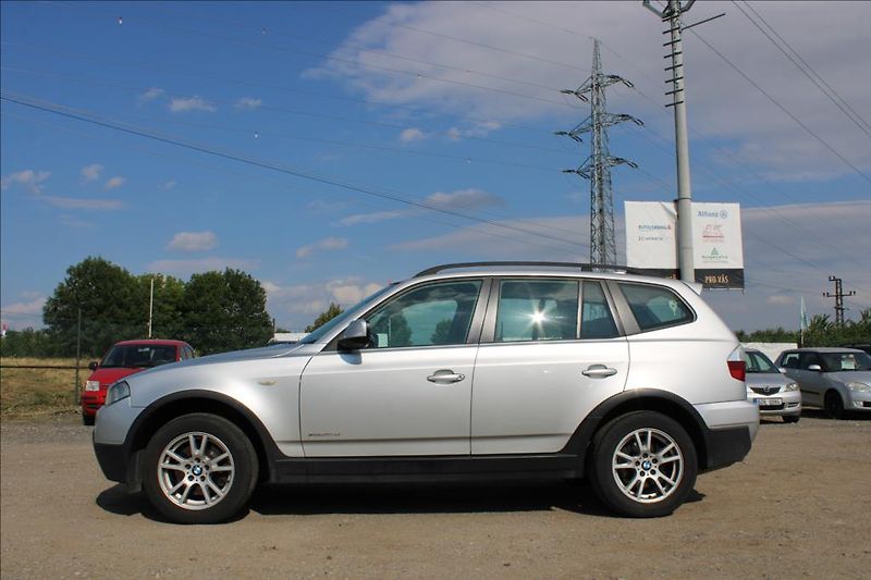 BMW X3 2,0 D  2.maj., ČR, 4 x 4 - fotka 8 z 35