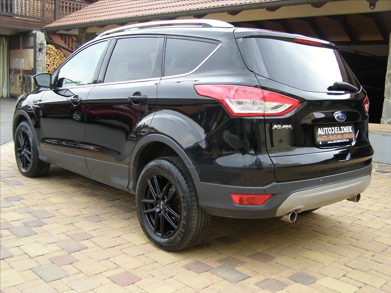 Ford Kuga 2,0   150PS  PANORAMA - fotka 3 z 35