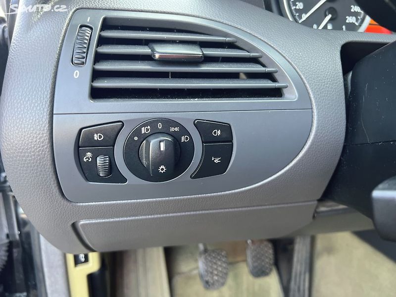 BMW Řada 6 3.0i manuál - fotka 16 z 26