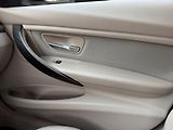 BMW Řada 3 (2013) 135KW 320D X-DRIVE - náhled 17