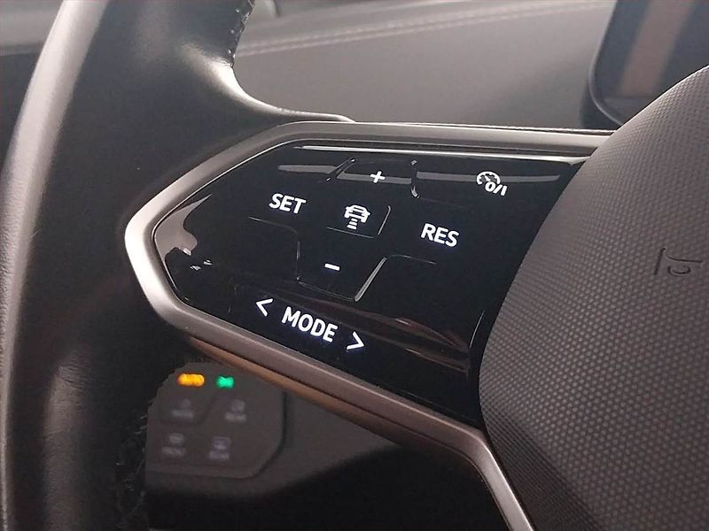 Volkswagen ID.5 (2022) Pro Perf. (82 kWh), SoH 98% - fotka 22 z 26