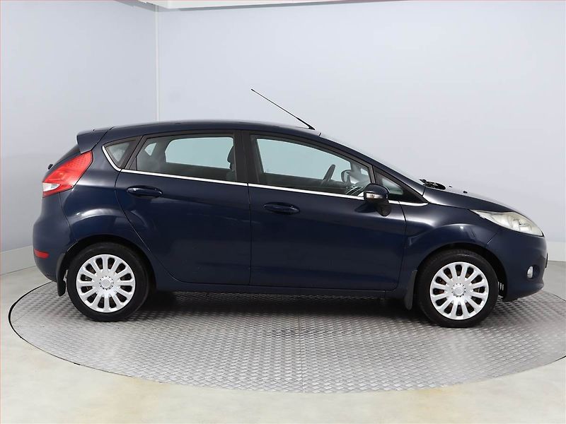 Ford Fiesta (2009) 1.25, Serv.kniha - fotka 6 z 12