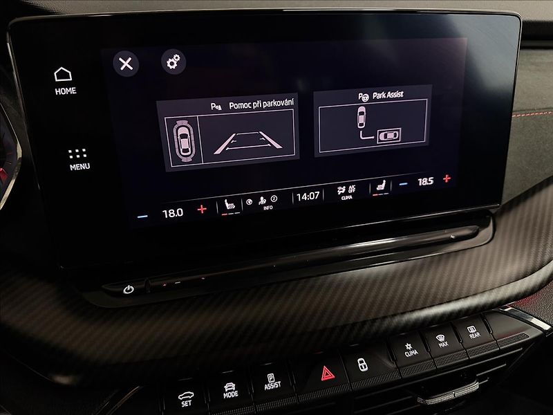 Škoda Octavia 2.0TDI 147kW DCC PANO RS PLUS - fotka 31 z 53