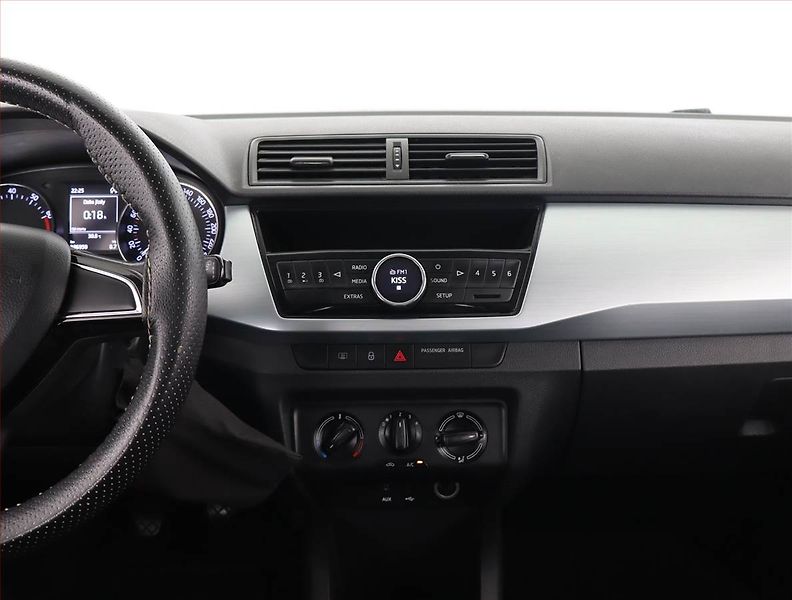 Škoda Fabia (2015) 1.0 - fotka 12 z 17