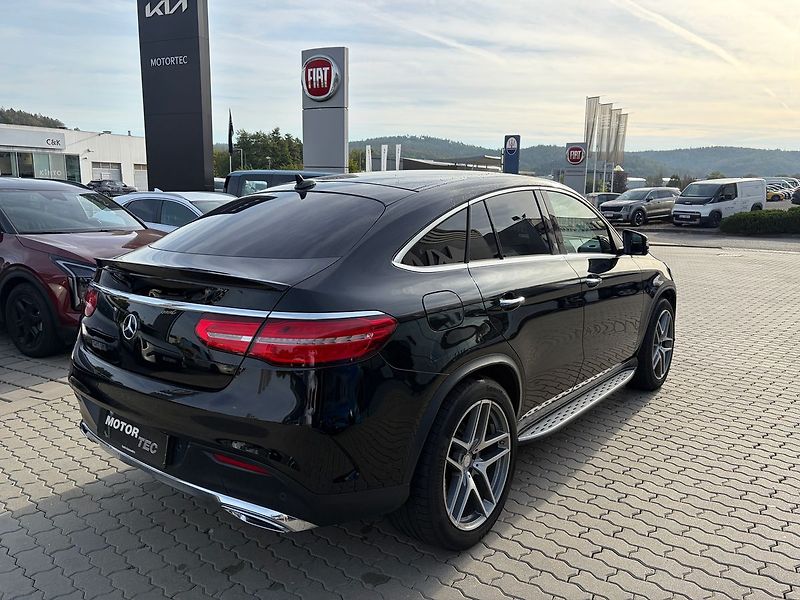 Mercedes-Benz GLE 350 CDI 4MATIC AT7 - fotka 3 z 15