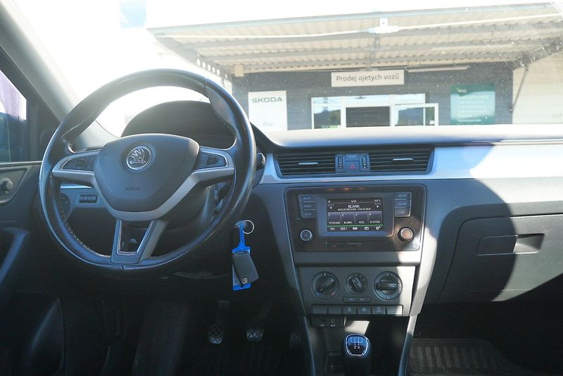 Škoda Rapid - fotka 6 z 6